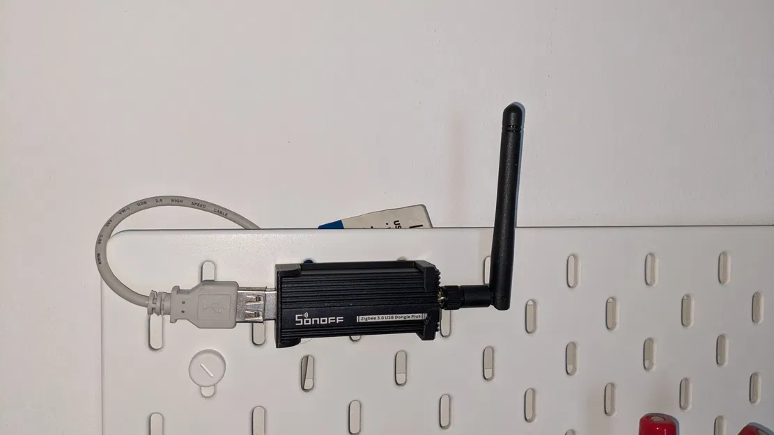 Giá đỡ Skadis cho Dongle Sonoff Zigbee 3.0 - Image 1