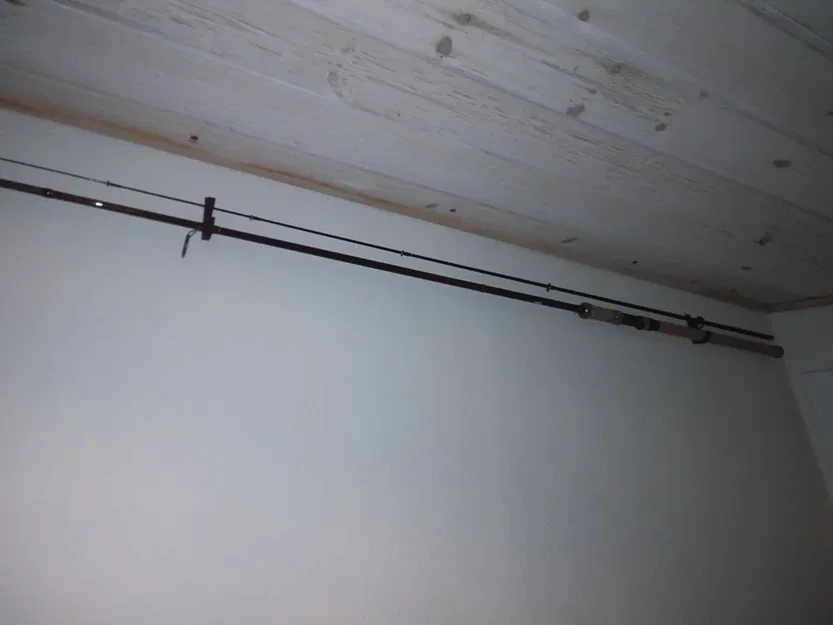 Giá đỡ cần câu cá treo tường nhỏ gọn - Image 5