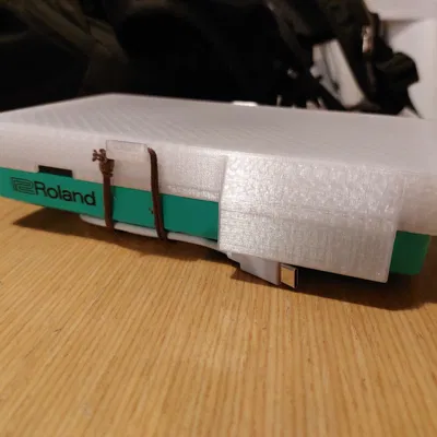 Hộp vận chuyển cho synthesizer Roland AIRA S-1