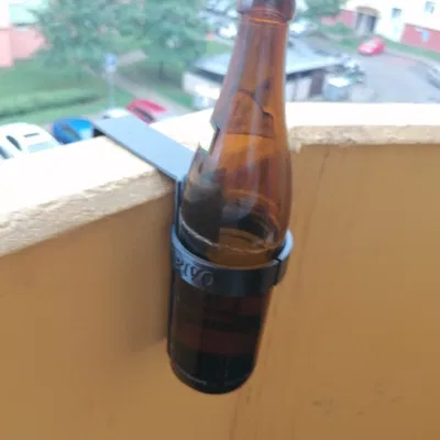 Giá đỡ bia treo cho ban công bê tông