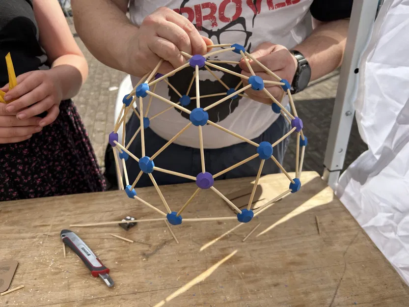 Mô hình vòm địa lý đơn giản cho dự án triển lãm - Image 2