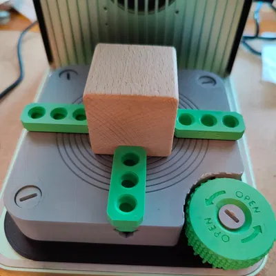 Bảng đỡ xTool F1 cho kẹp bàn 4 hàm