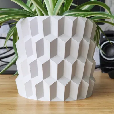 Đèn chùm pha lê làm chậu và chậu cây cho cây cảnh trong nhà