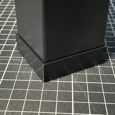 Chân bàn Ikea Lack đã được cắt ngắn