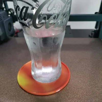 Đế ly đổi màu đơn giản bằng kính