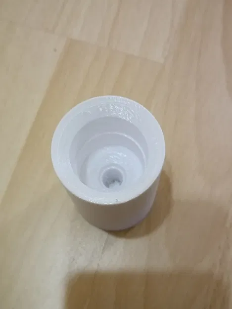 Giá đỡ chai Sriracha kiểu ngược cho bếp nhà bạn - Image 2