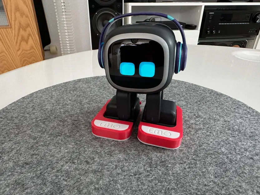 Giày robot EMO #2 với kiểu dáng sneaker - Image 1