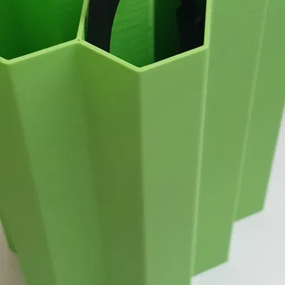 Quản lý cáp Hive lớn hơn cho không gian làm việc rộng rãi