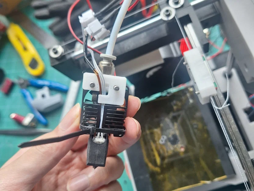 Bộ chuyển đổi hotend BAMBULAB sang lỗ gắn MK8 - Image 1