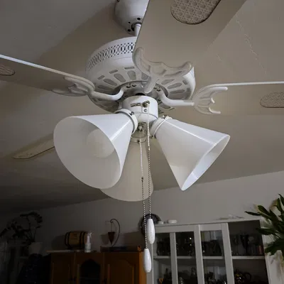 Chao đèn cho quạt trần Farelek không chói mắt