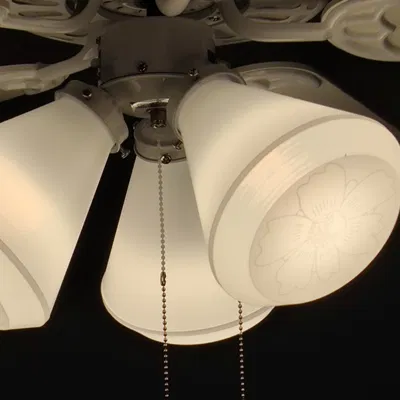 Chao đèn cho quạt trần Farelek không chói mắt