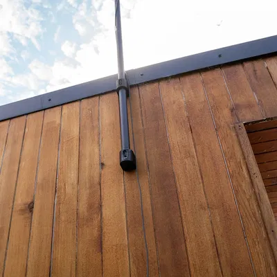 Giá đỡ tường cho ăng-ten RTK Mammotion Luba