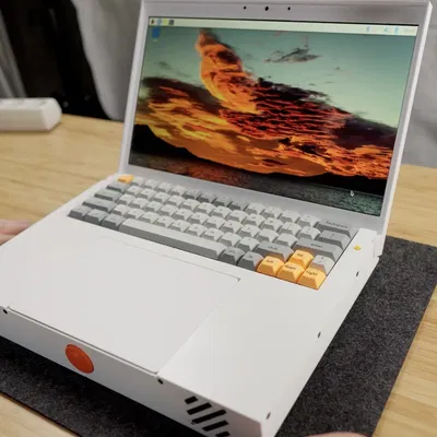Laptop Raspberry Pi tự chế