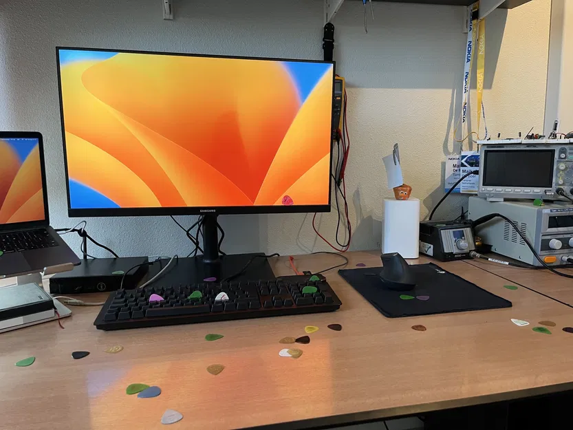 Giá đỡ nhặt đàn guitar nhỏ gọn cho bàn làm việc - Image 4