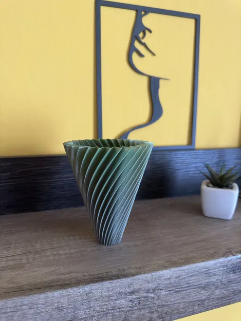 Bình hoa in 3D theo chế độ xoắn ốc - Image 1