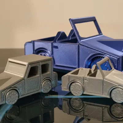 Xe ô tô in tại chỗ với bánh xe chuyển động