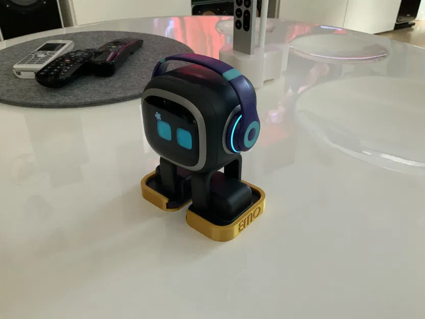 Giày robot EMO #1 với kiểu dáng sneaker - Image 2