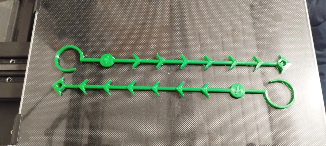 Cọc hỗ trợ kỹ thuật LST cho cây trồng trong nhà - Image 1