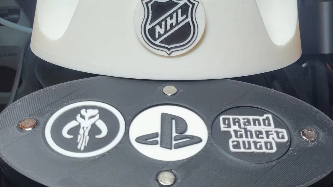 Đế lưu trữ nam châm cho huy hiệu tay cầm PS5 - Image 1