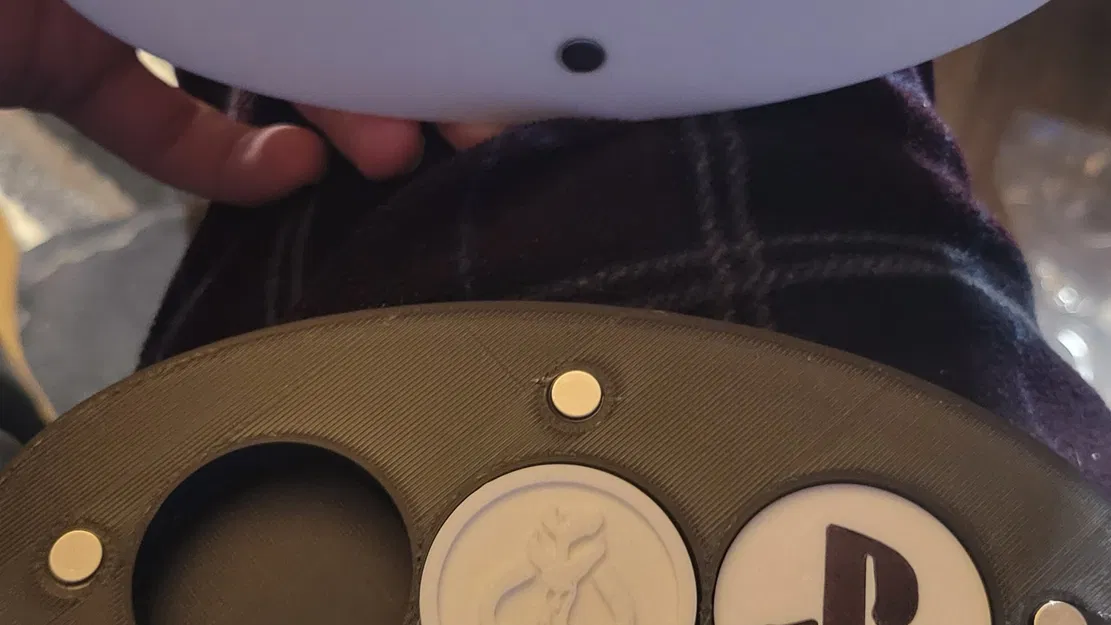 Đế lưu trữ nam châm cho huy hiệu tay cầm PS5 - Image 4