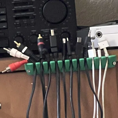 Giá đỡ cáp và dây điện treo tường cho 11 dây