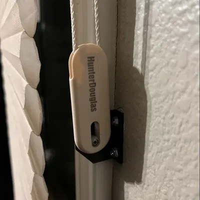 Bộ căng dây cuộn liên tục Hunter Douglas cho rèm và màn chắn