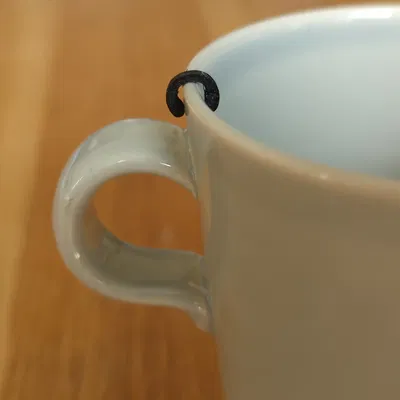 Cốc cà phê đánh dấu để phân biệt cốc của ai