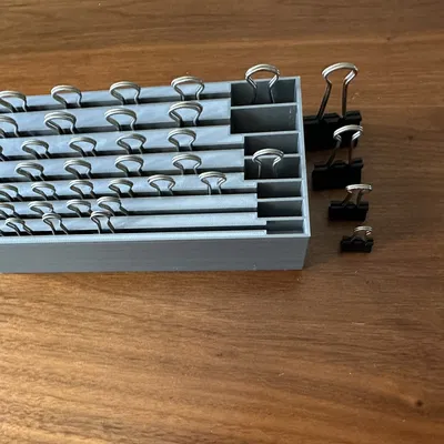 Giá đỡ kẹp giấy đa năng cho 4 kích thước khác nhau