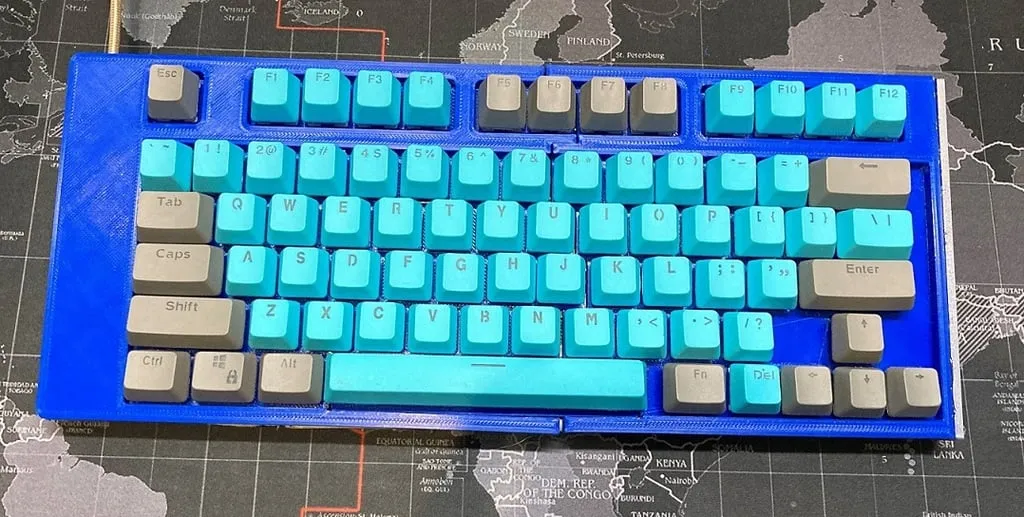 Bàn phím cơ Mako 69 V2 với thiết kế 70% in 3D - Image 1