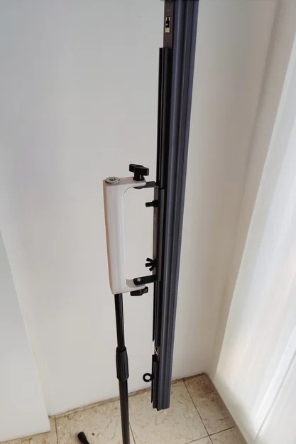 Giá đỡ đèn LED Showtec Pixelstrip 40 cho chân micro - Image 5