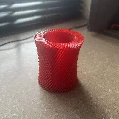 Bình hoa Hexabine với thiết kế độc đáo