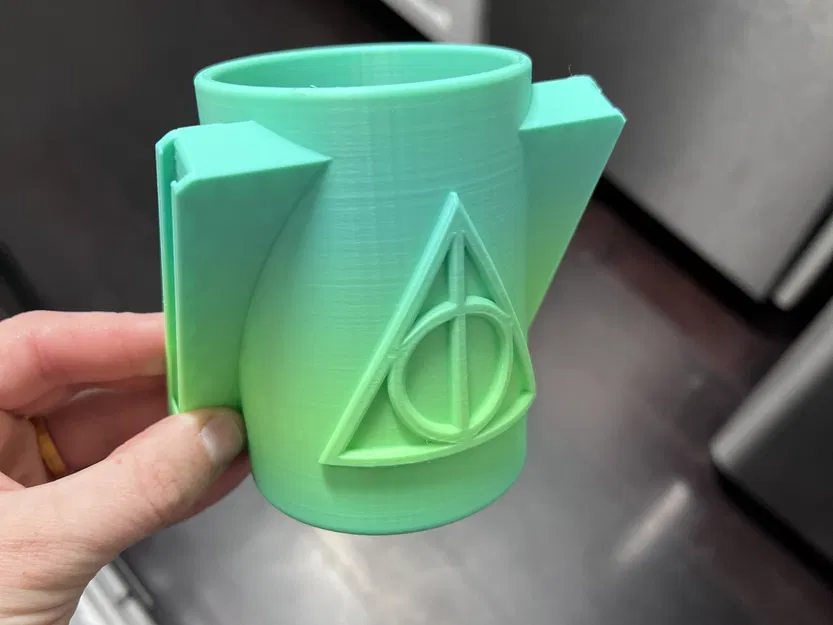 Giá đỡ đồ uống Joy Con Nintendo Switch phong cách Deathly Hallows - Image 1