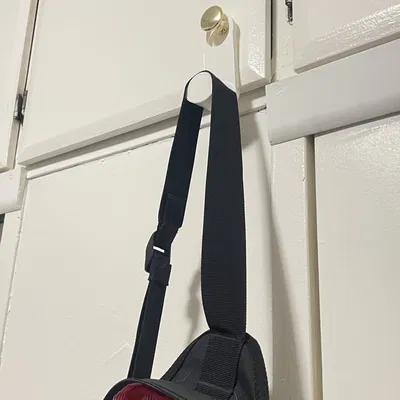 Giá đỡ cho núm cửa tủ đựng đồ