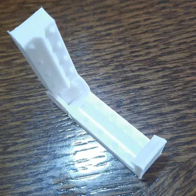 Kẹp nối dây hoặc băng keo với răng cưa chắc chắn