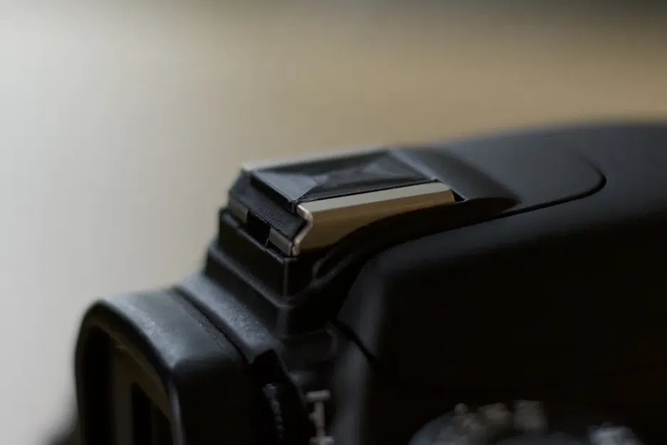 Nắp đậy hot shoe cho máy ảnh Canon EOS - Image 2