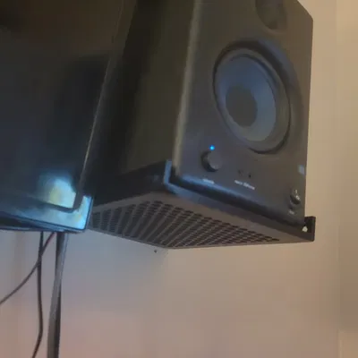 Giá đỡ loa phiên bản 2 với thiết kế chắc chắn