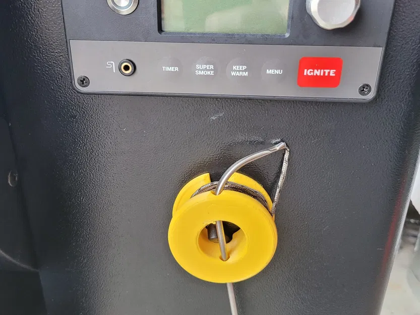 Giá đỡ nhiệt kế Traeger cho bếp nướng - Image 1