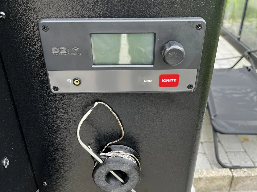 Giá đỡ nhiệt kế Traeger với nam châm 15x2 mm - Image 1