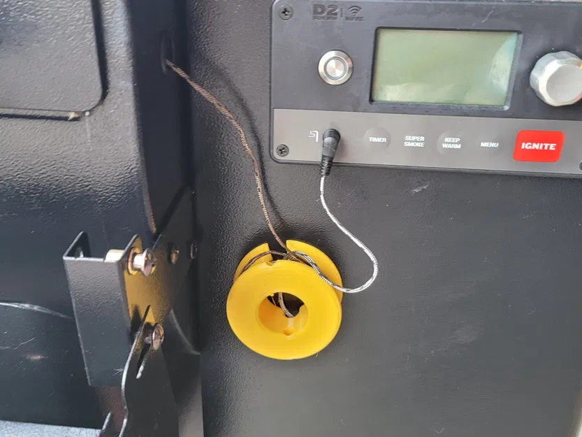 Giá đỡ nhiệt kế Traeger cho bếp nướng - Image 2