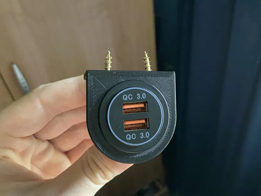 Giá đỡ ổ cắm USB cho Raspberry Pi trong xe hơi - Image 1