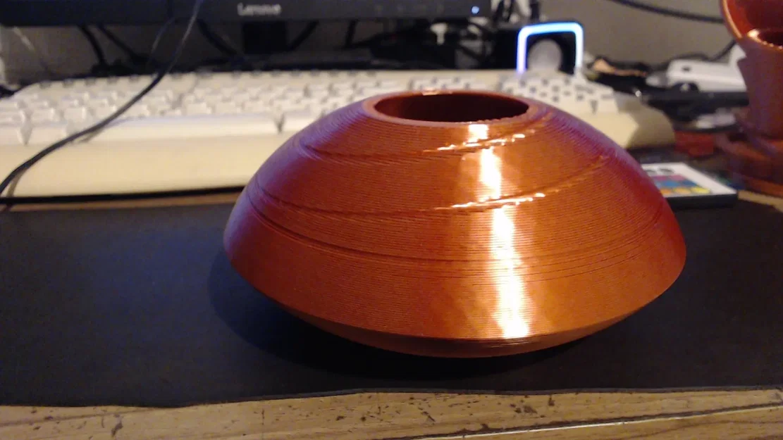 Chậu cây in 3D kiểm tra giới hạn treo của máy in - Image 1
