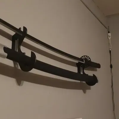 Giá treo tường cho kiếm và bao kiếm