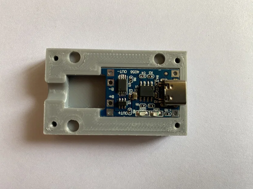 Sạc pin Li-ion 3,7v cho pin 18650 với thiết kế in 3D - Image 3