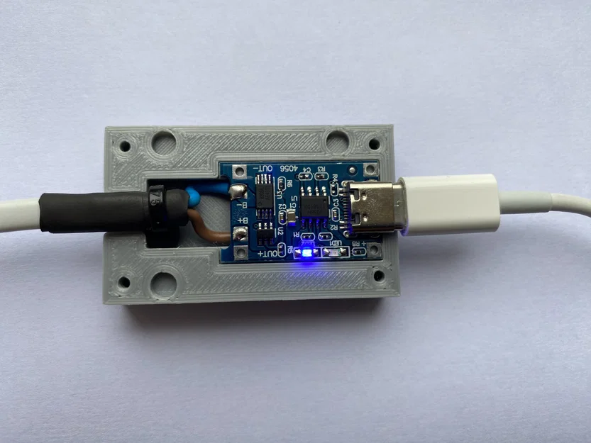 Sạc pin Li-ion 3,7v cho pin 18650 với thiết kế in 3D - Image 8