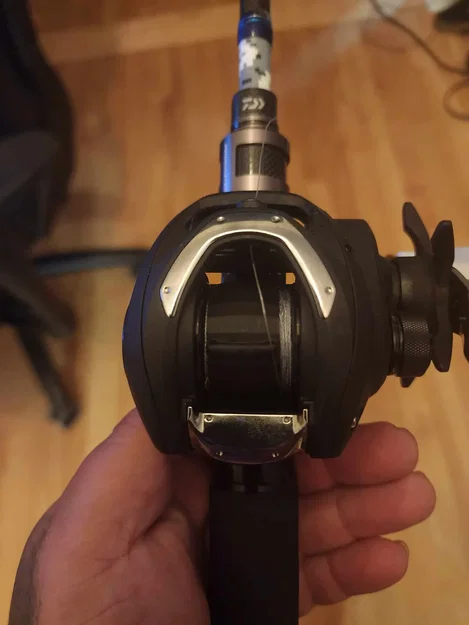 Giá đỡ cuộn cho máy câu cá baitcaster - Image 1