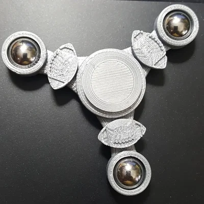 Spinner bóng đá với ổ bi trung tâm 608 và ổ bi 3 1/2 inch