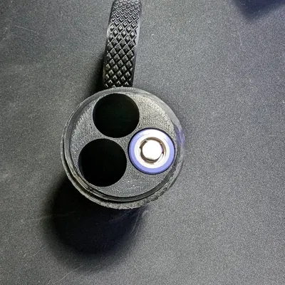 Hộp đựng pin 21700 3 viên với nắp vặn