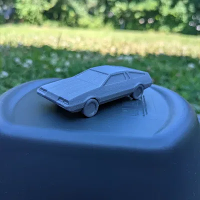 Mini-DMC DeLorean: Mô hình ô tô in tại chỗ