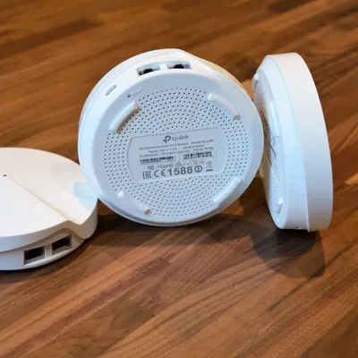 Giá đỡ TP-Link Deco M5 lắp đặt ẩn