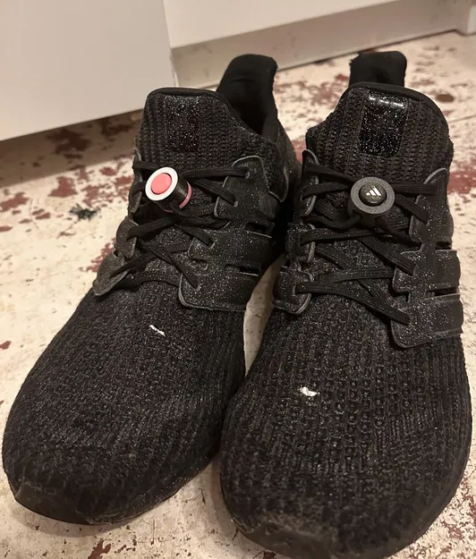 Khóa giày LaceLockPro tiện lợi cho mọi lứa tuổi - Image 1